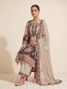 Elegance Personified Embroidered Ethnic Kurti