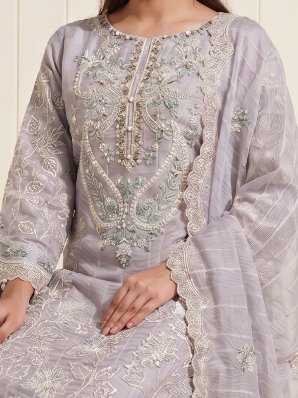 Lavender Premium Organza Embroidered Kurta Set with Dupatta